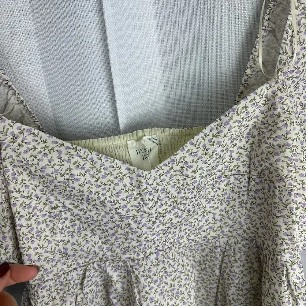 Tuckernuck White Floral Puff-Sleeve Peplum Blouse